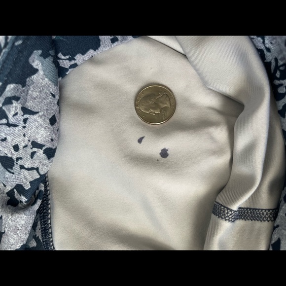 Under Armour Mesh Capri Silver Metallic Print - Picture 5 of 5